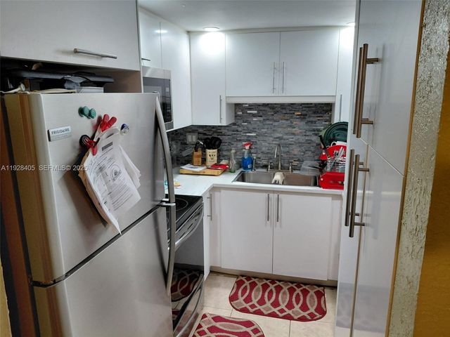 11101 Royal Palm Blvd 208, Coral Springs, FL 33065