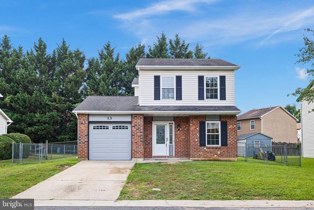 13 IRIS LN, Newark, DE 19702