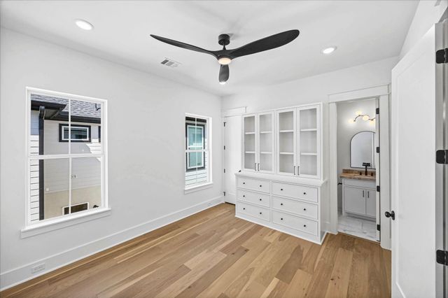418 Eleanor Street, Houston, TX 77009