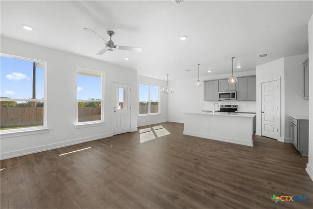 175 Grand Canyon Drive, Copperas Cove, TX 76522