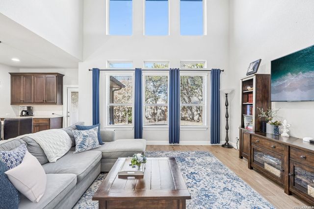 5807 Burro Stone, San Antonio, TX 78253