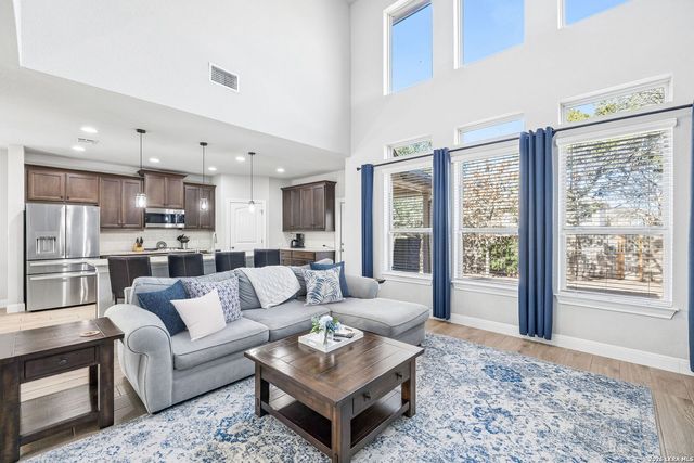 5807 Burro Stone, San Antonio, TX 78253