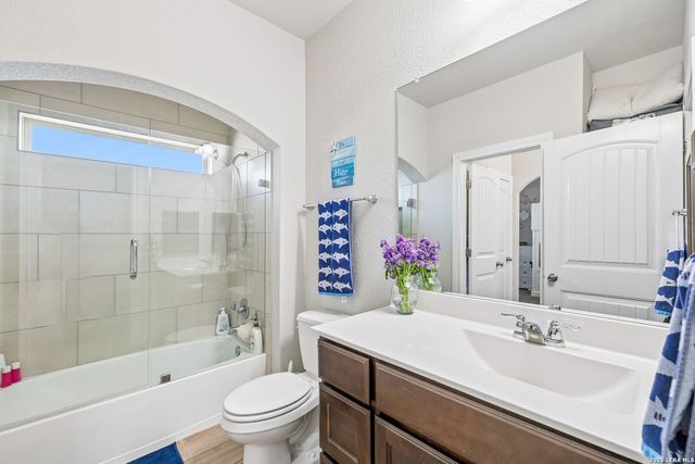 5807 Burro Stone, San Antonio, TX 78253