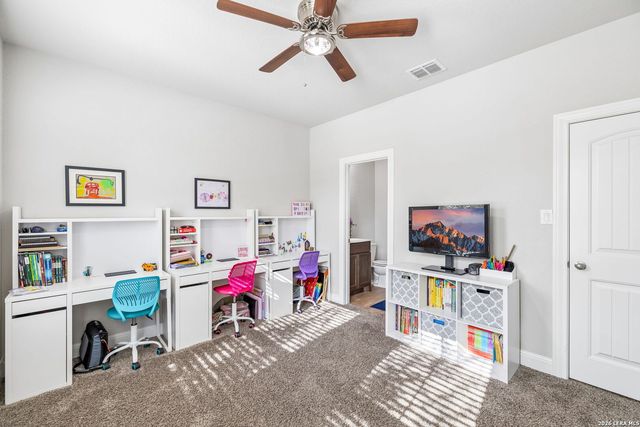 5807 Burro Stone, San Antonio, TX 78253