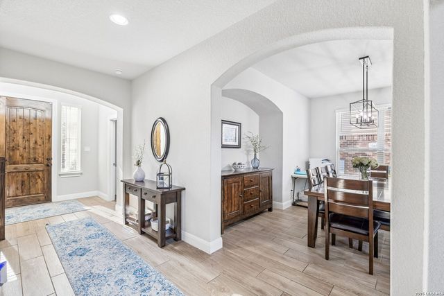 5807 Burro Stone, San Antonio, TX 78253