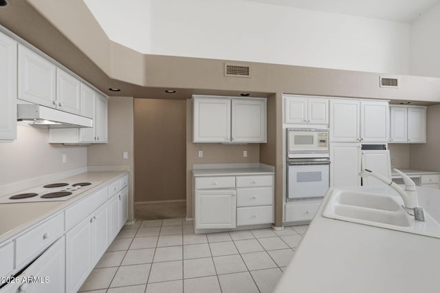 16651 S 18TH Way, Phoenix, AZ 85048