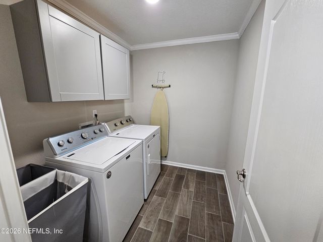518 VONRON Drive, Jacksonville, FL 32222