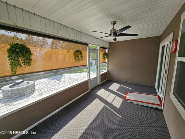 518 VONRON Drive, Jacksonville, FL 32222