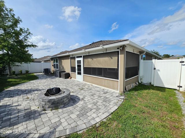 518 VONRON Drive, Jacksonville, FL 32222