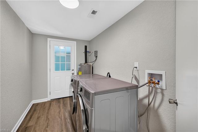 2125 Dean DR, Norfolk, VA 23518