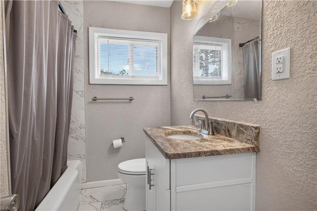 2125 Dean DR, Norfolk, VA 23518