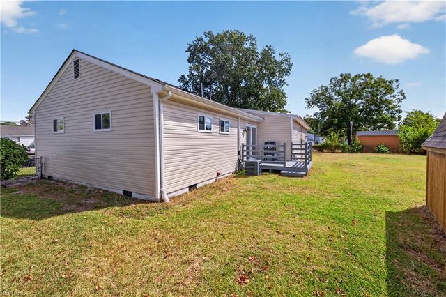 2125 Dean DR, Norfolk, VA 23518