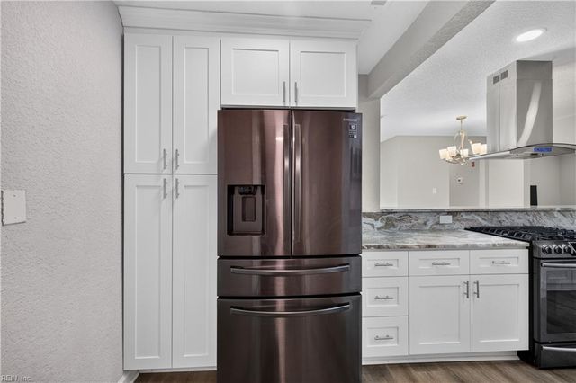 2125 Dean DR, Norfolk, VA 23518