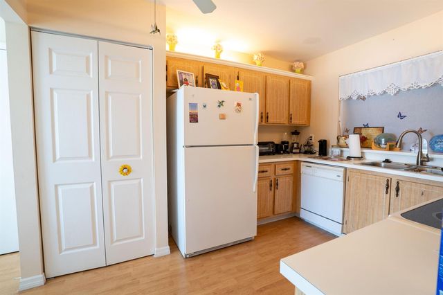 6121 Rainbow Circle, Greenacres, FL 33463