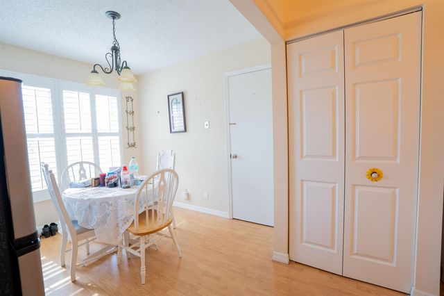 6121 Rainbow Circle, Greenacres, FL 33463
