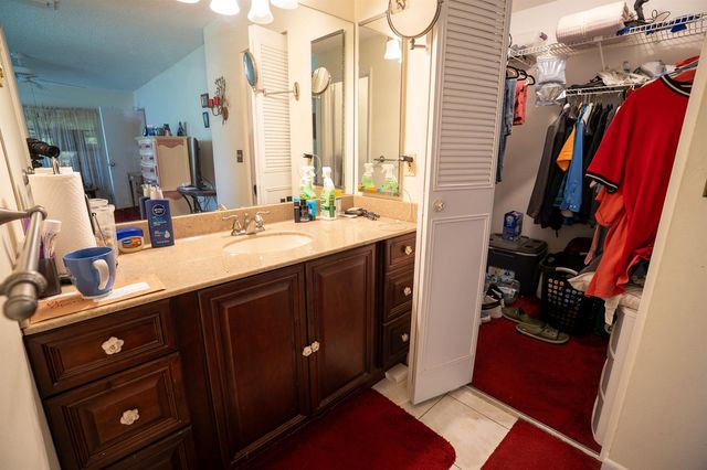 6121 Rainbow Circle, Greenacres, FL 33463