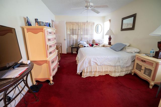 6121 Rainbow Circle, Greenacres, FL 33463