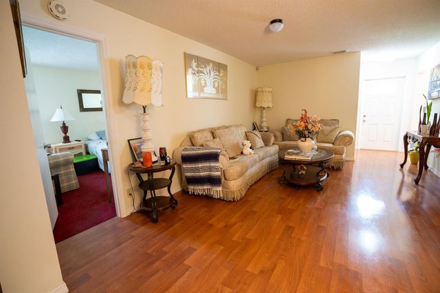 6121 Rainbow Circle, Greenacres, FL 33463