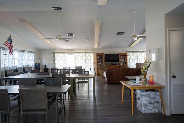 6121 Rainbow Circle, Greenacres, FL 33463