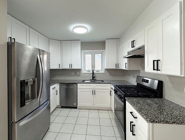 3128 Quincy Lane, Aurora, IL 60504