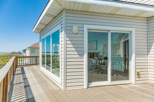 20911 W Sand Hill Drive, Galveston, TX 77554