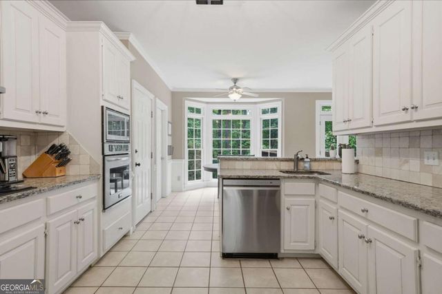 225 Colonial Drive, Woodstock, GA 30189