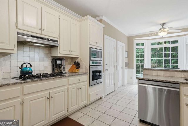 225 Colonial Drive, Woodstock, GA 30189