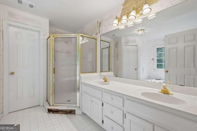 225 Colonial Drive, Woodstock, GA 30189