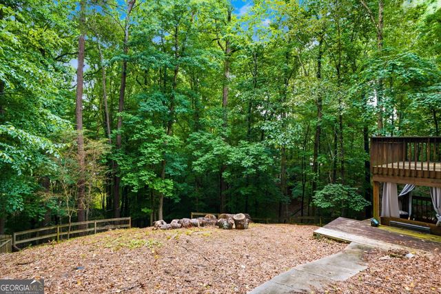 225 Colonial Drive, Woodstock, GA 30189