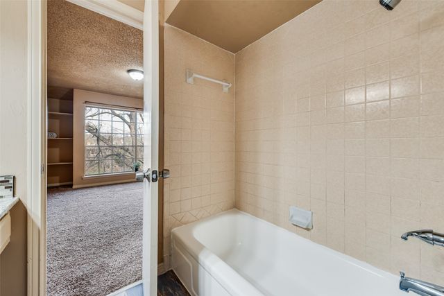 9801 Royal Lane 703, Dallas, TX 75231