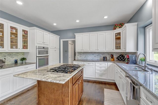 7937 Pinehurst Drive, Kirtland, OH 44094