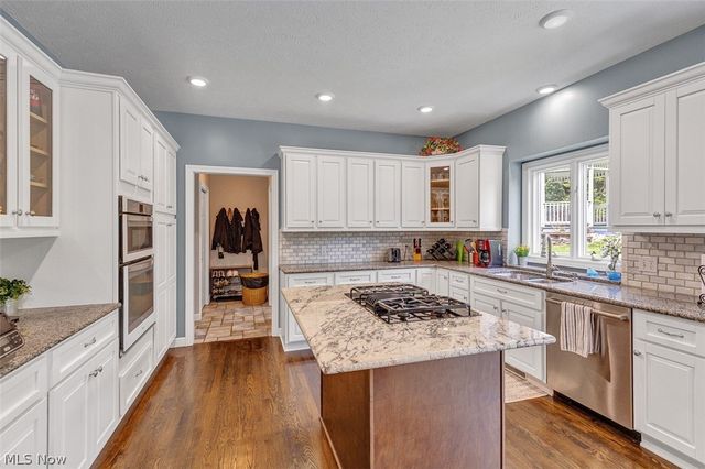 7937 Pinehurst Drive, Kirtland, OH 44094