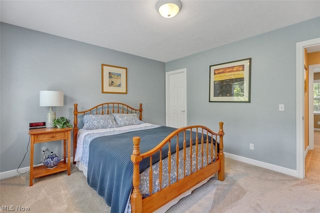 7937 Pinehurst Drive, Kirtland, OH 44094