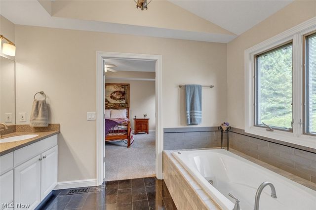 7937 Pinehurst Drive, Kirtland, OH 44094