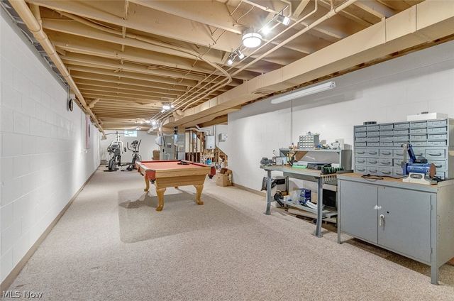 7937 Pinehurst Drive, Kirtland, OH 44094