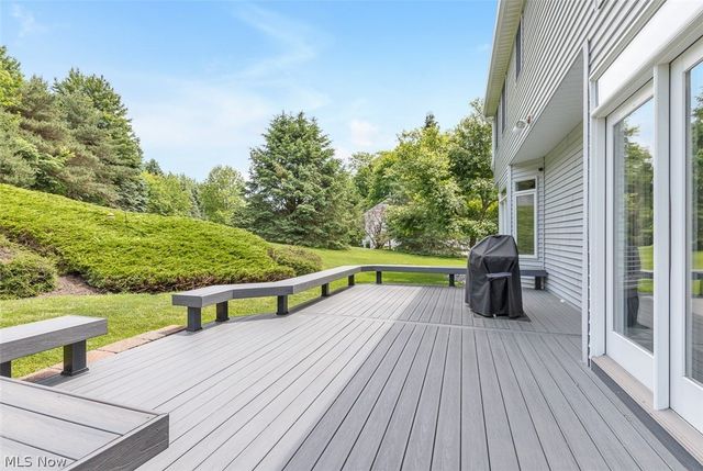 7937 Pinehurst Drive, Kirtland, OH 44094