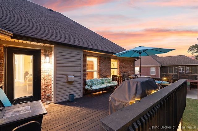 12216 Greenbriar Boulevard, Sellersburg, IN 47172