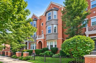 6347 Hennings Court, Morton Grove, IL 60053