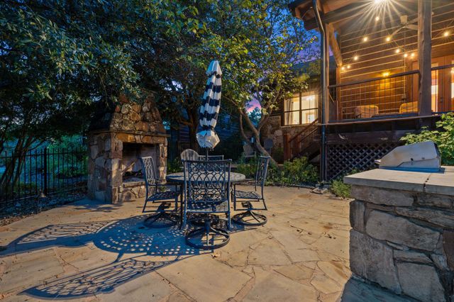 18717 Natures WAY, Jonestown, TX 78645