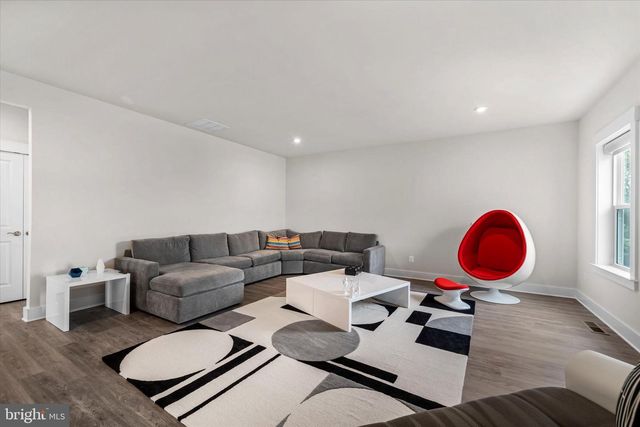 43441 BETTYS FARM DR, Chantilly, VA 20152