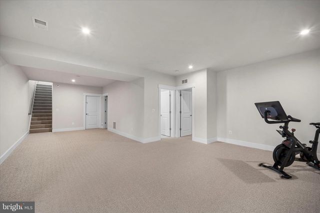 43441 BETTYS FARM DR, Chantilly, VA 20152