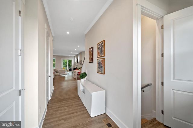 43441 BETTYS FARM DR, Chantilly, VA 20152