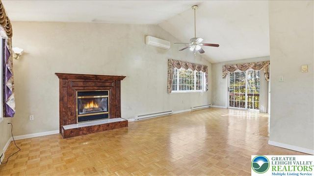 349 Bumble Bee Pass, Paradise Twp, PA 18326