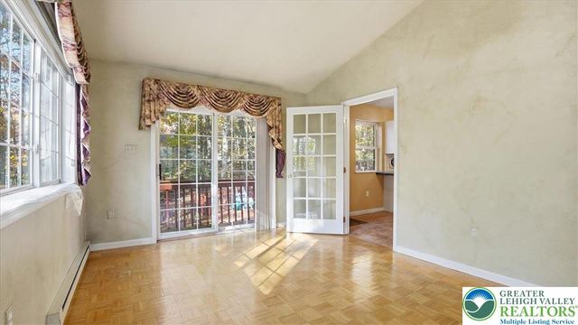 349 Bumble Bee Pass, Paradise Twp, PA 18326