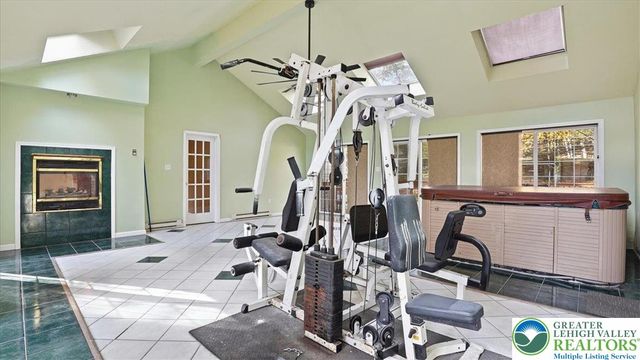 349 Bumble Bee Pass, Paradise Twp, PA 18326