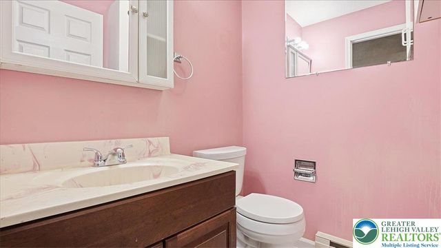 349 Bumble Bee Pass, Paradise Twp, PA 18326