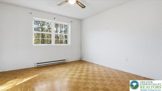 349 Bumble Bee Pass, Paradise Twp, PA 18326