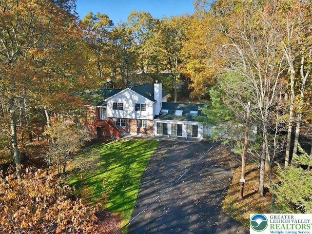 349 Bumble Bee Pass, Paradise Twp, PA 18326