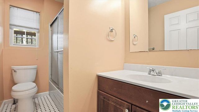 349 Bumble Bee Pass, Paradise Twp, PA 18326