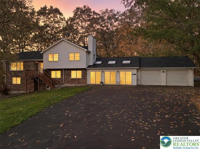 349 Bumble Bee Pass, Paradise Twp, PA 18326